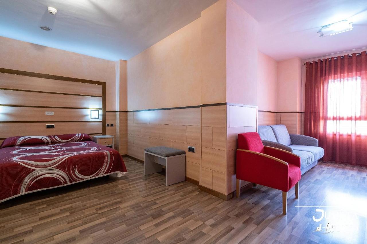Hotel Pio XII Jumilla Eksteriør bilde